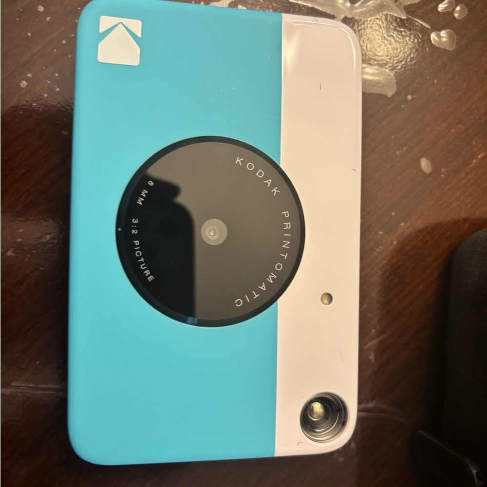 Kodak Printomatic Camera Bundle in Blue and White
